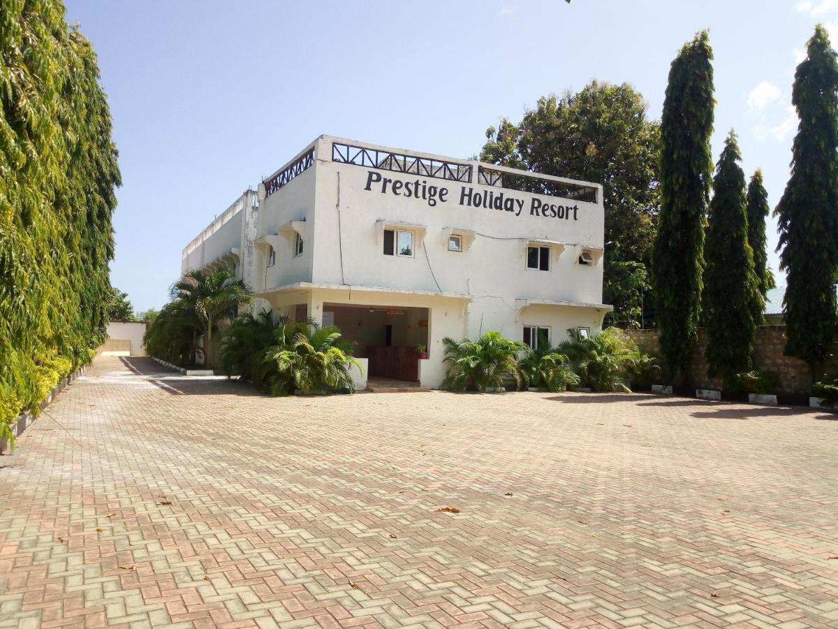 Prestige Holiday Resort Малинди Экстерьер фото